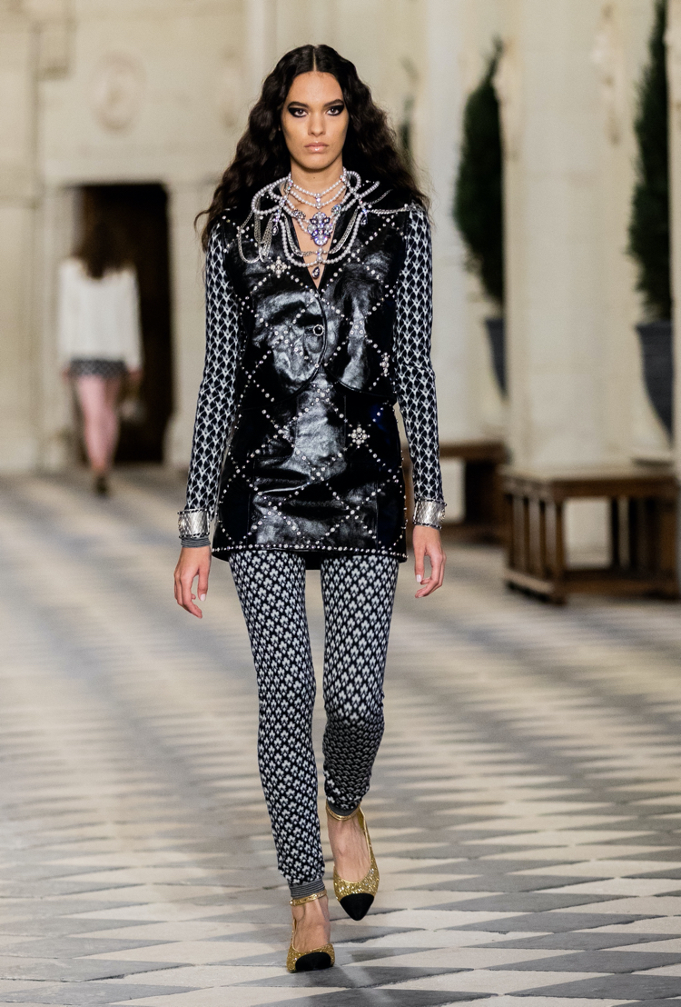 Z wizytą na „Zamku Dam” -&nbsp; Chanel Métiers d’art 2020/21