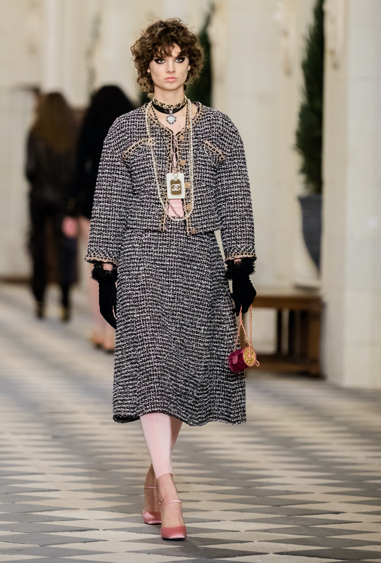 Z wizytą na „Zamku Dam” -&nbsp; Chanel Métiers d’art 2020/21