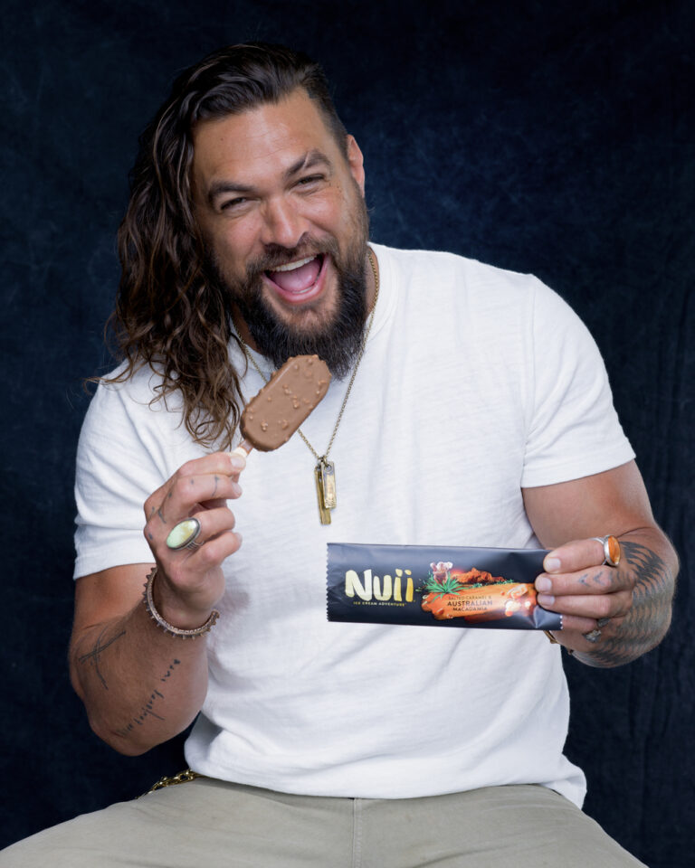 Aktor Jason Momoa twarzą kampanii lodów Nuii