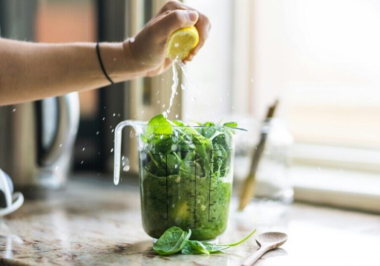 Najczęstsze mity dietetyczne, w które nadal wierzymy – 15 faktów, które mogą Cię zaskoczyć