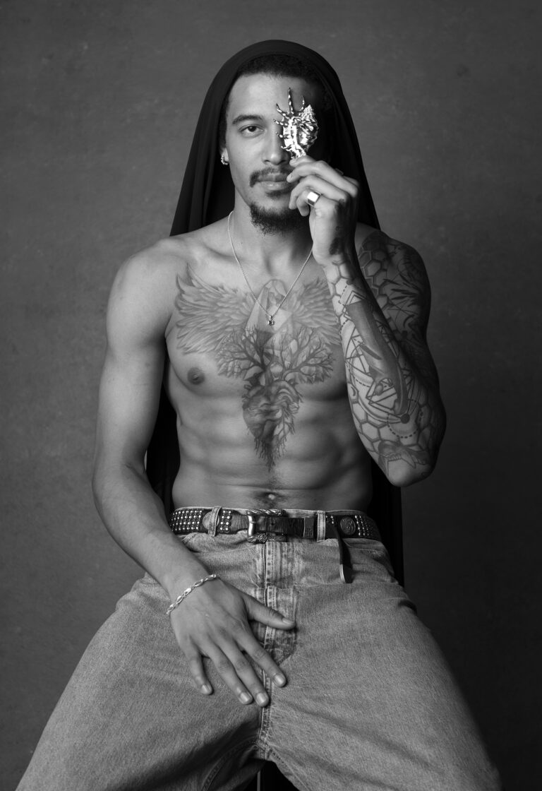 Model: Jeremy SochanZdjęcia: Mickey Wyrozębski